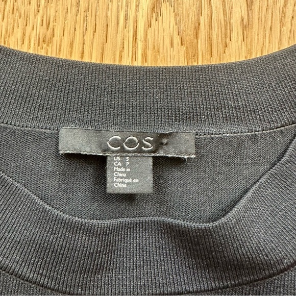 COS Black Light Sweater with White Accents - Picture 11 of 12
